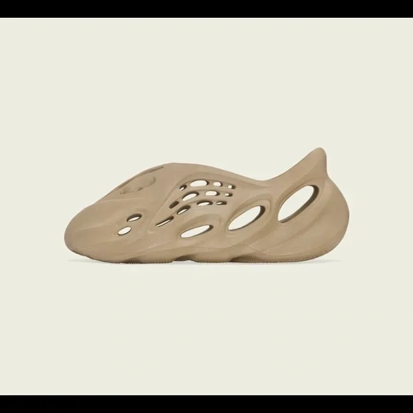 Yeezy Foam Runner - Tan - Picture 3 of 15